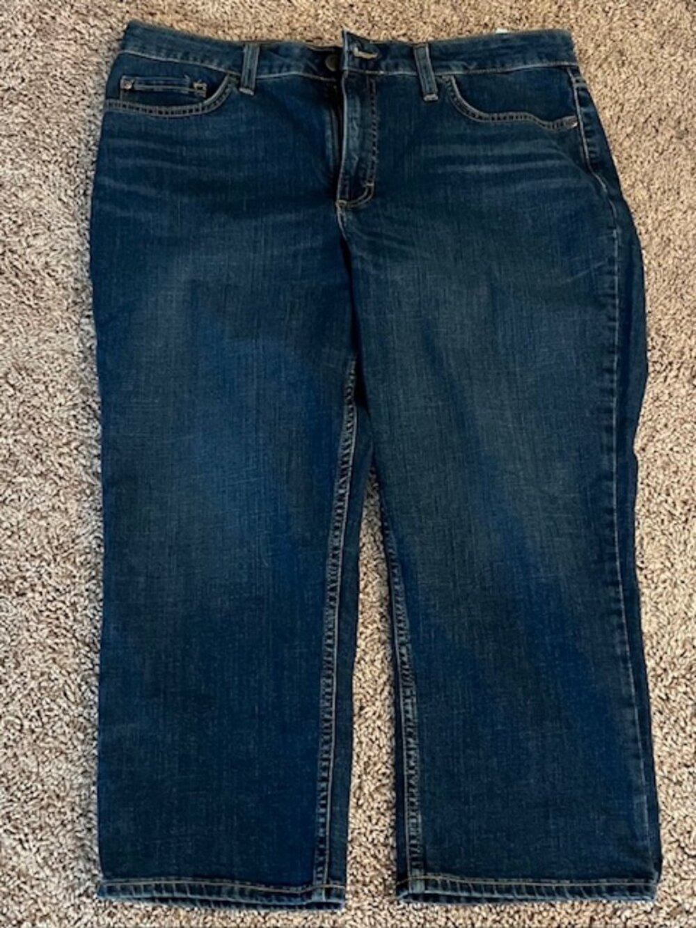 Women's Lee 5 Pocket Capri Jean Size 16 Regular